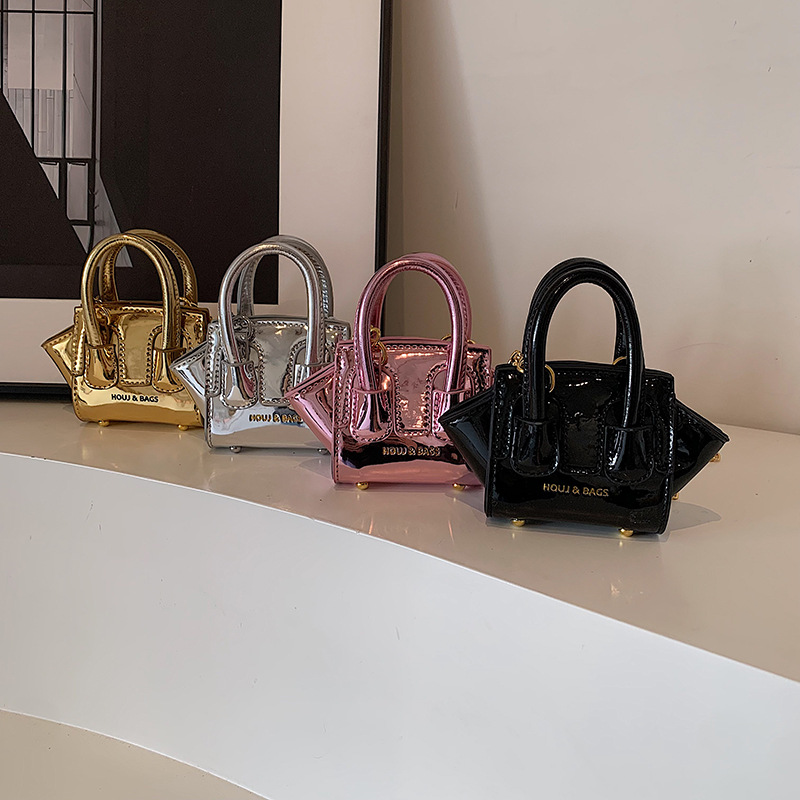 Trendy mini-oortelefoontas Cro - Leatherwork Wallet recensie en prijs